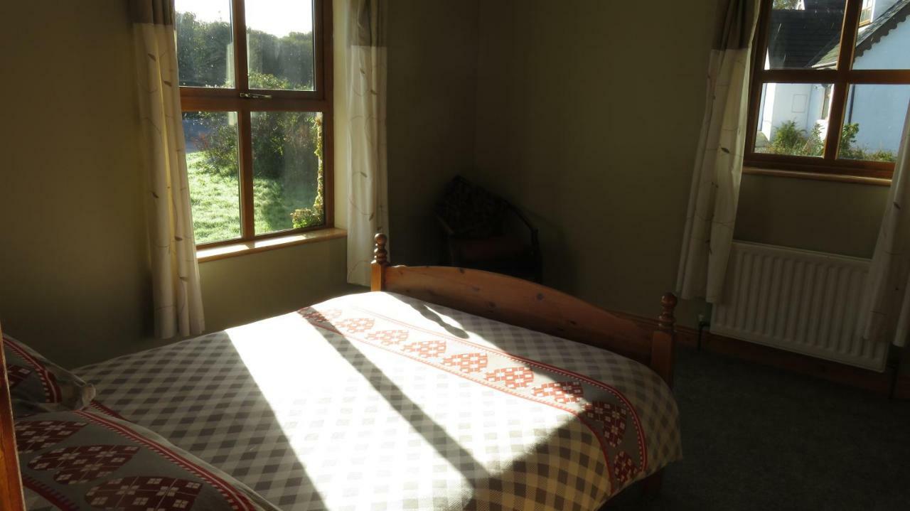 Heatherhill Farm Cottage In Letterfrack Beside Connemara National Park Eksteriør bilde
