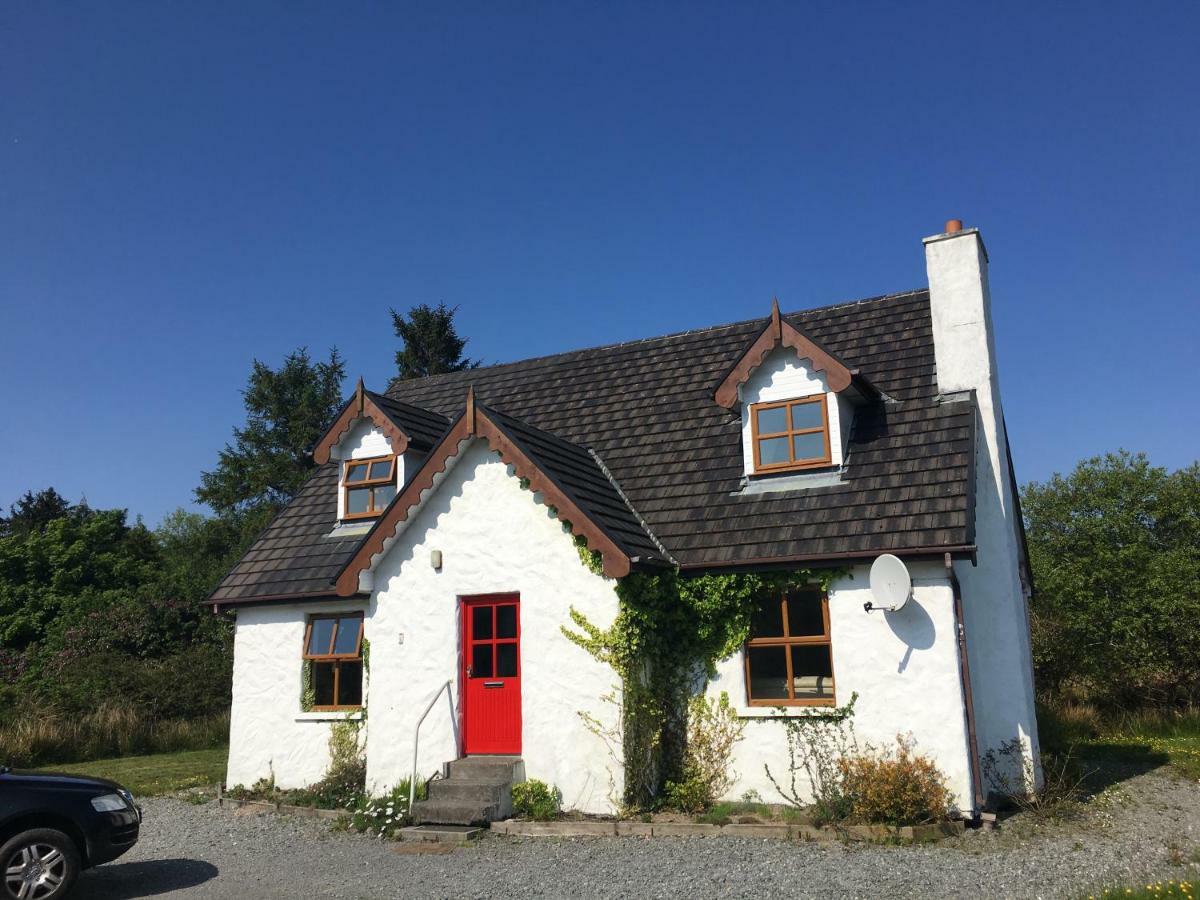 Heatherhill Farm Cottage In Letterfrack Beside Connemara National Park Eksteriør bilde
