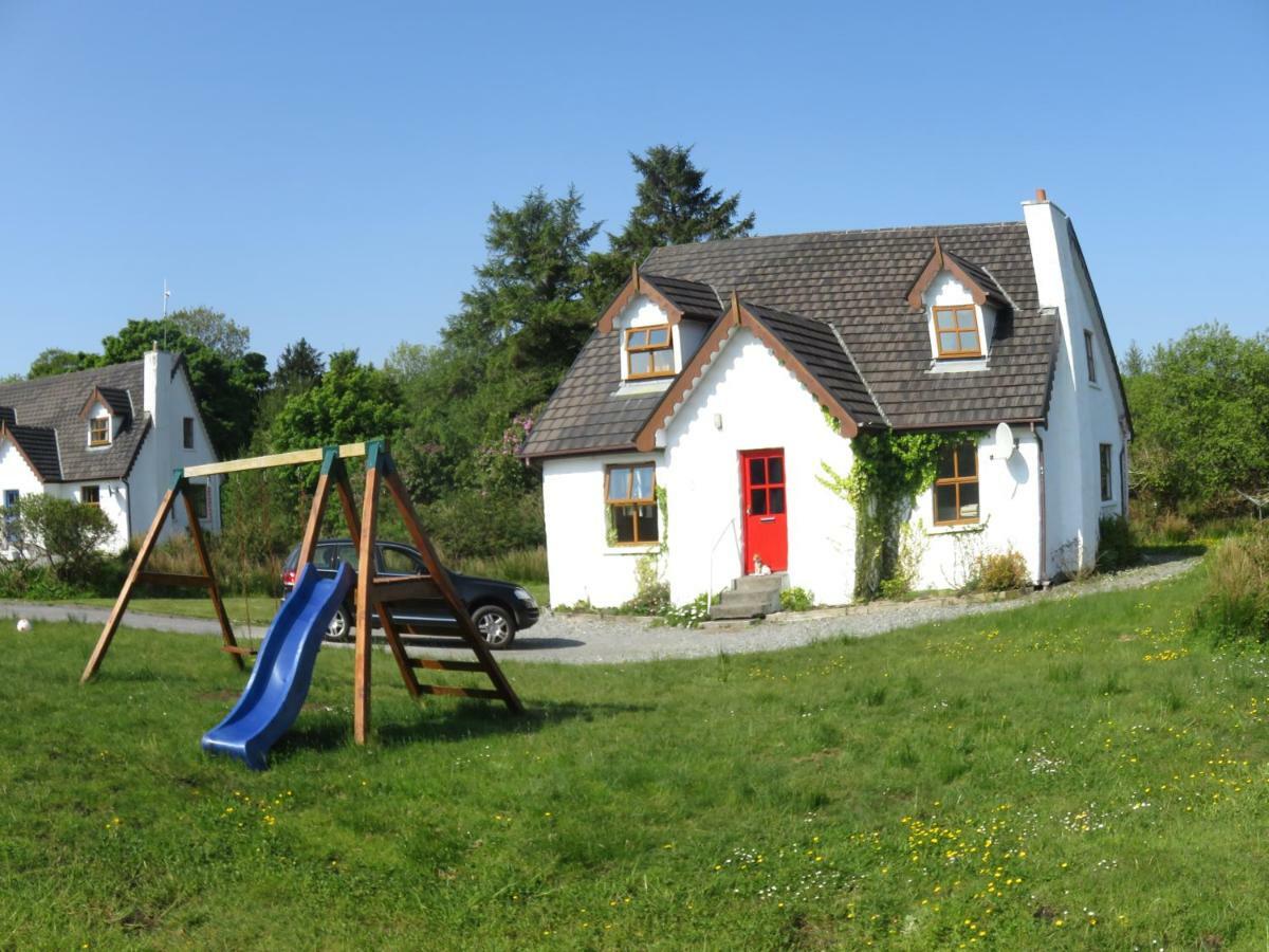 Heatherhill Farm Cottage In Letterfrack Beside Connemara National Park Eksteriør bilde